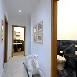 Led House روما