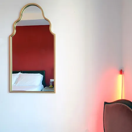 Led House *