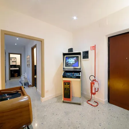 Led House شقة